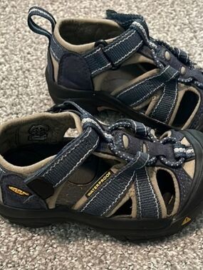 KEEN Kids' Navy Waterproof Sandal - Closed Toe Active Shoe